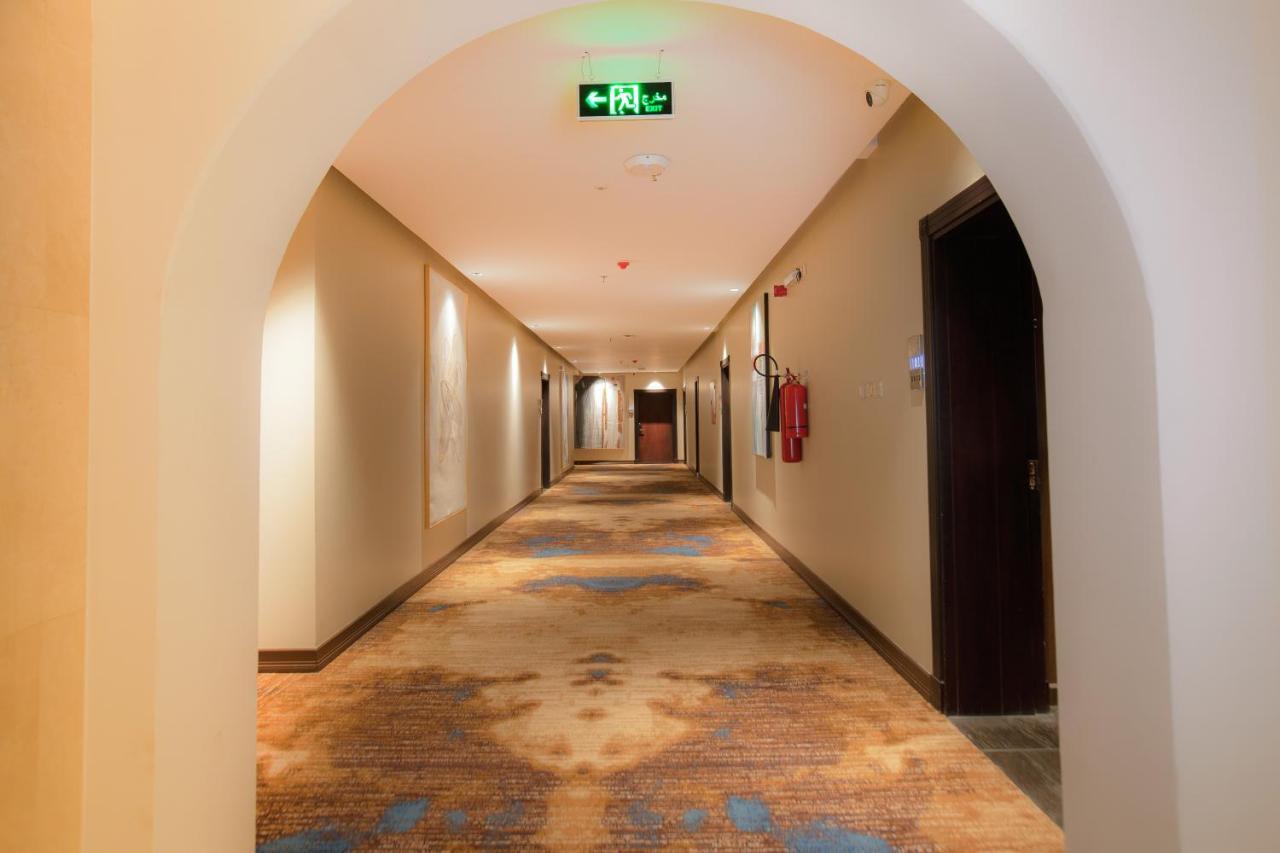 Azar Hotel Ahad Rafidah エクステリア 写真