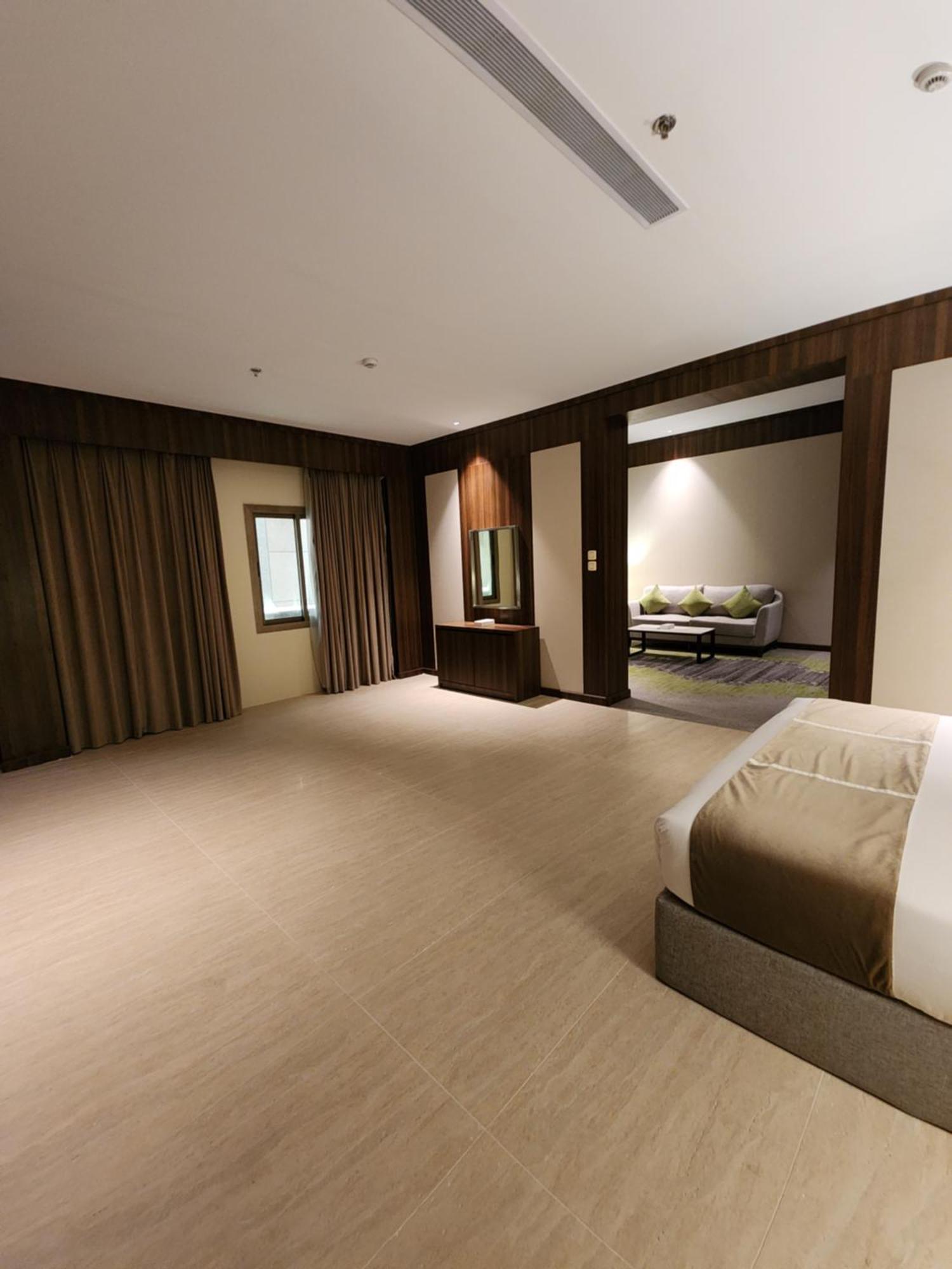 Azar Hotel Ahad Rafidah エクステリア 写真
