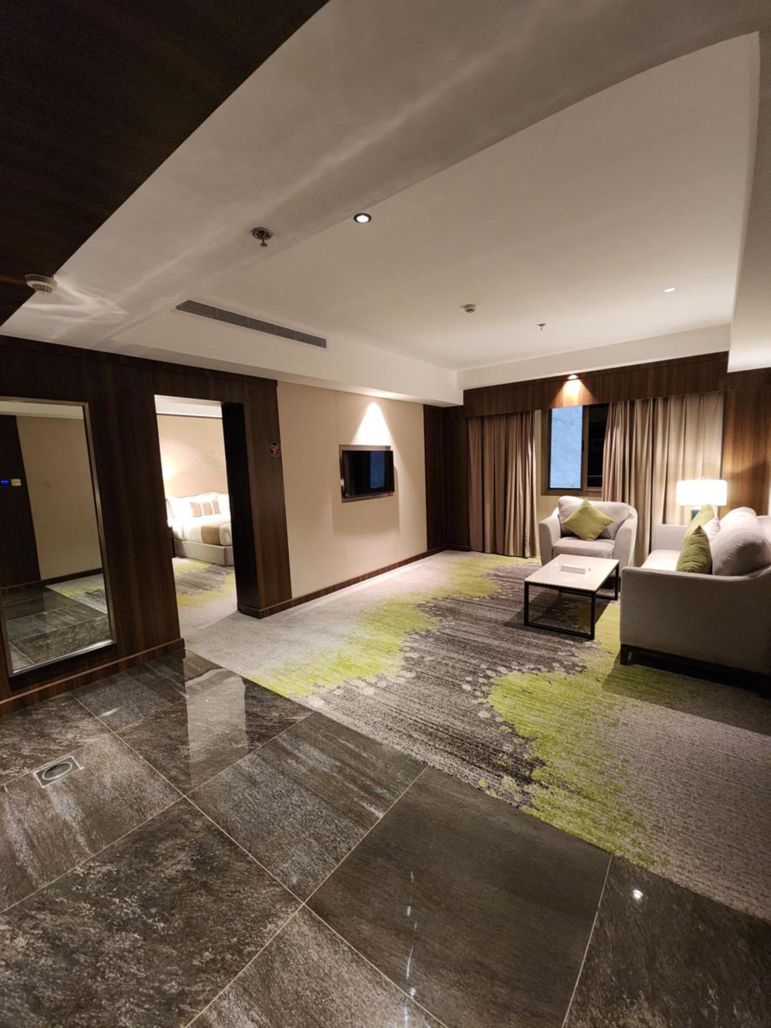 Azar Hotel Ahad Rafidah エクステリア 写真
